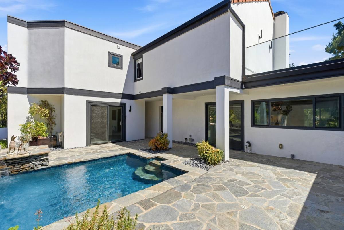 House for rent at 4520 Park Cordero, Calabasas, CA 91302