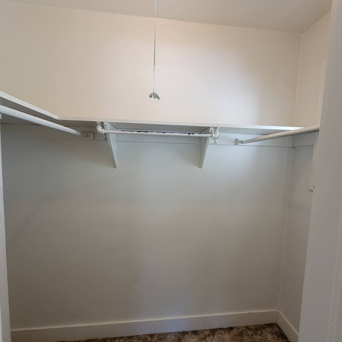 House for rent at 721 SE Kane St #3, Roseburg, OR 97470