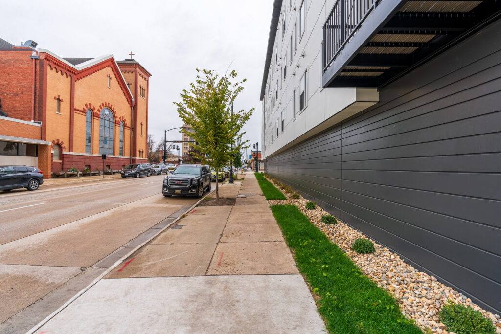 Apartment for rent at 110 N Delaware Ave, Mason City, IA 50401