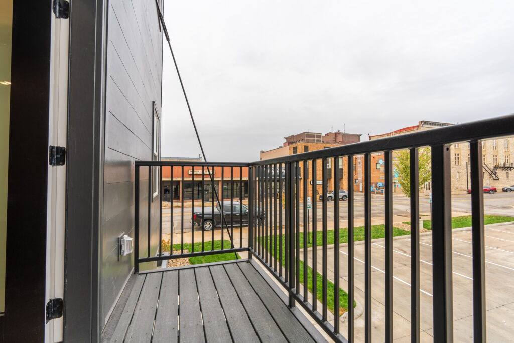 Apartment for rent at 110 N Delaware Ave, Mason City, IA 50401