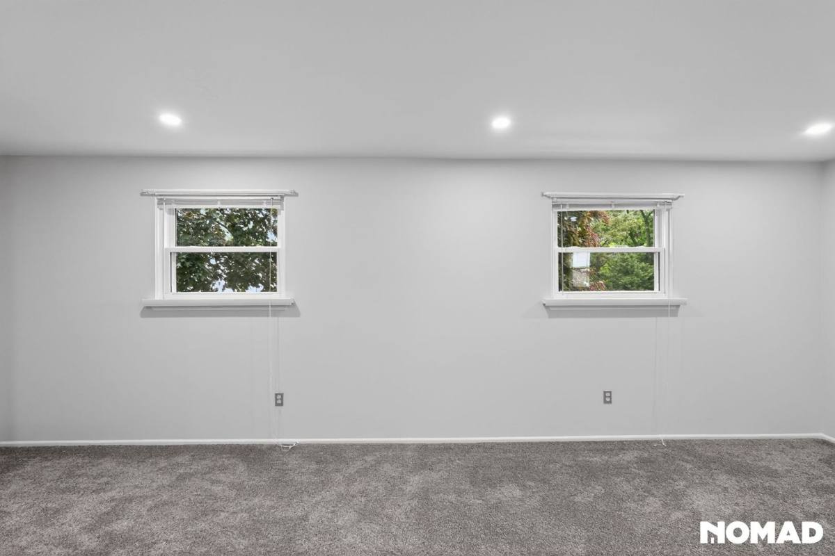 Townhouse for rent at 516 Corinthian Ave #B, Essington, PA 19029