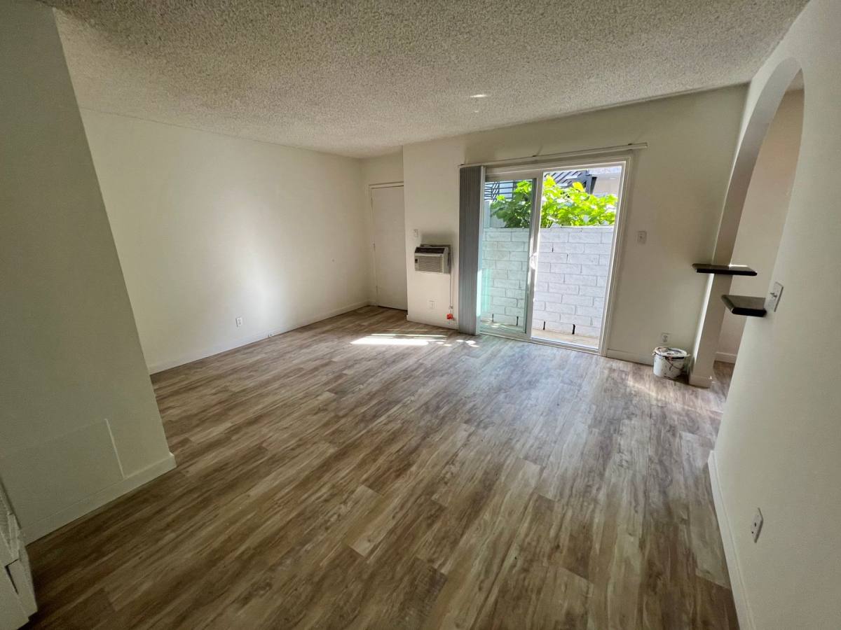 Apartment for rent at 12236 Pacific Ave, Los Angeles, CA 90066