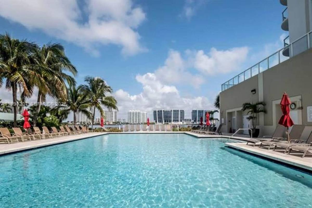Apartment for rent at 18100 N Bay Rd, North Miami Beach, FL 33160
