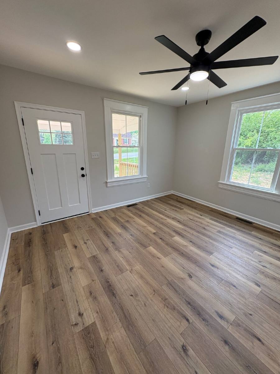 House for rent at 161 Seminole Dr, Madison Heights, VA 24572