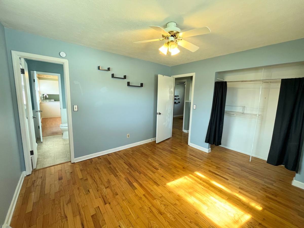 House for rent at 4059 Woodland Lane, Saint Joseph, MI 49085