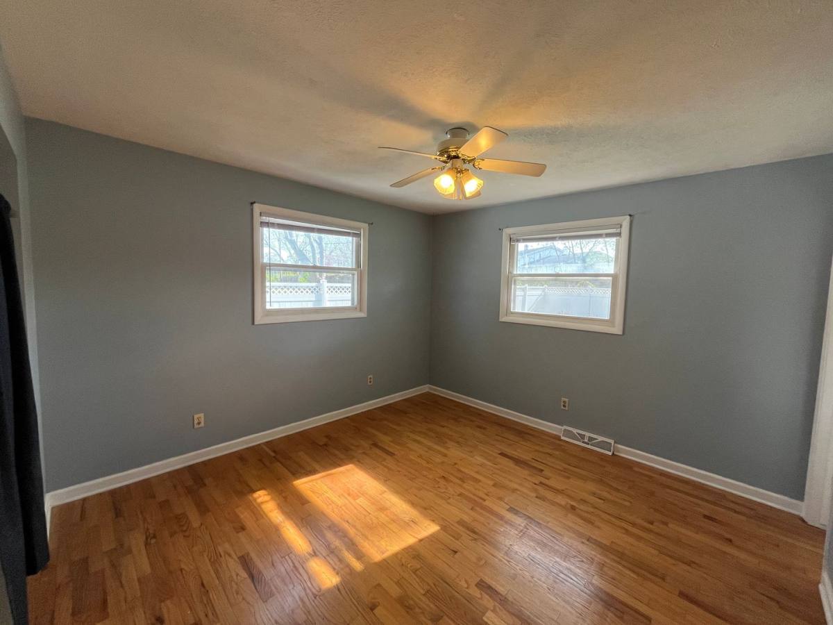 House for rent at 4059 Woodland Lane, Saint Joseph, MI 49085