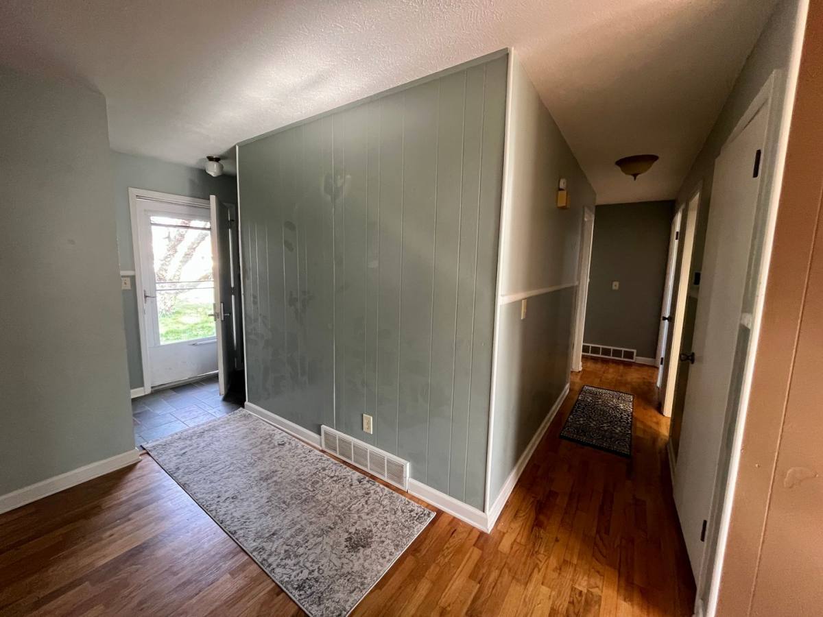 House for rent at 4059 Woodland Lane, Saint Joseph, MI 49085