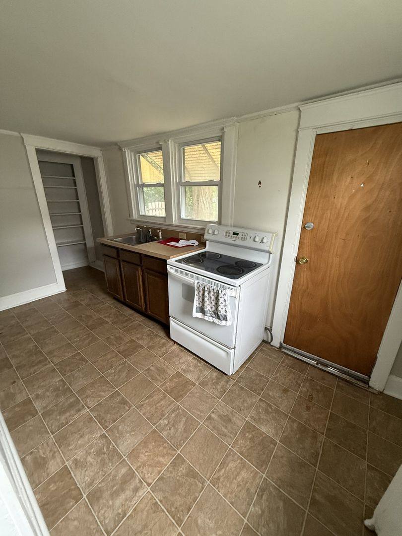 Apartment for rent at 24 E 18th St, Chester, PA 19013