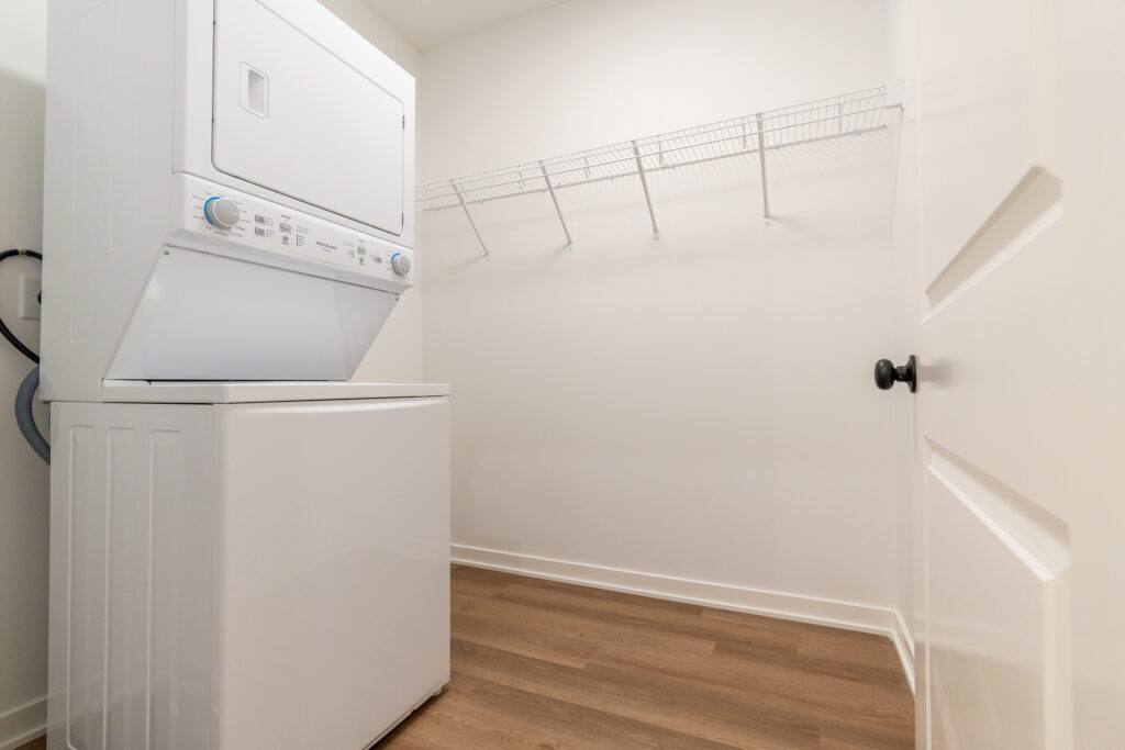 Apartment for rent at 110 N Delaware Ave #202, Mason City, IA 50401