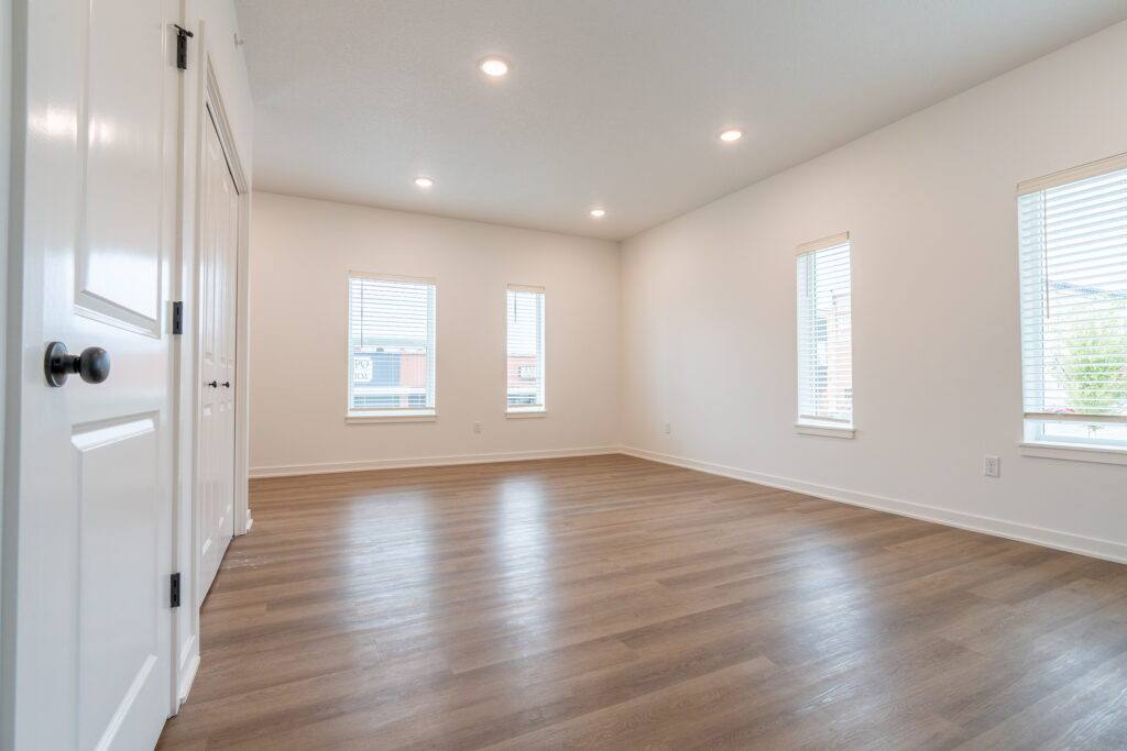 Apartment for rent at 110 N Delaware Ave #202, Mason City, IA 50401
