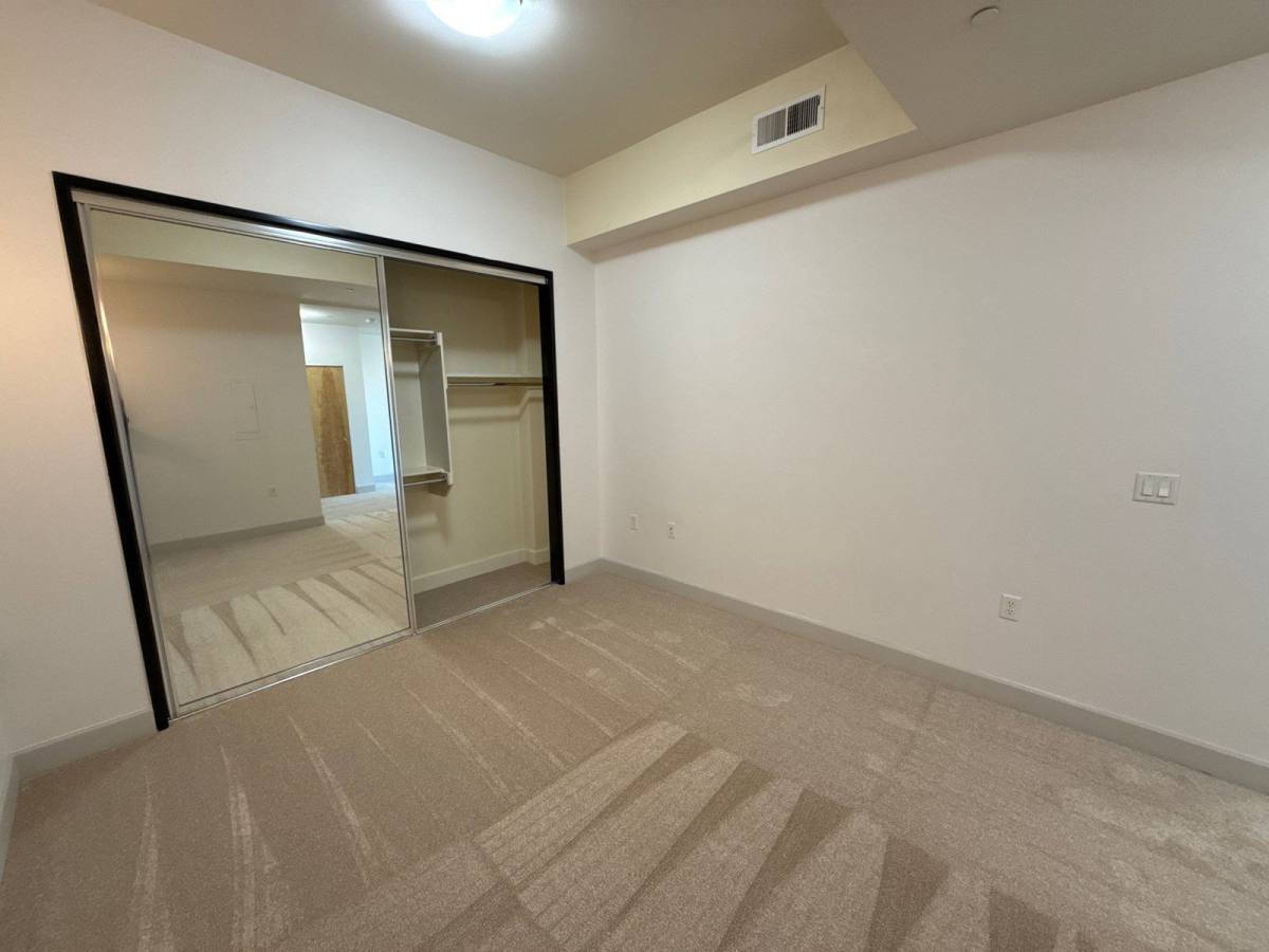Apartment for rent at 160 Liberty St NE, Salem, OR 97301