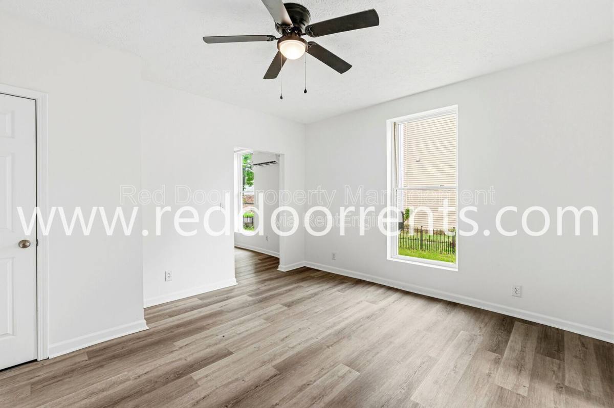 Apartment for rent at 389 N Main St #B, Martinsville, IN 46151
