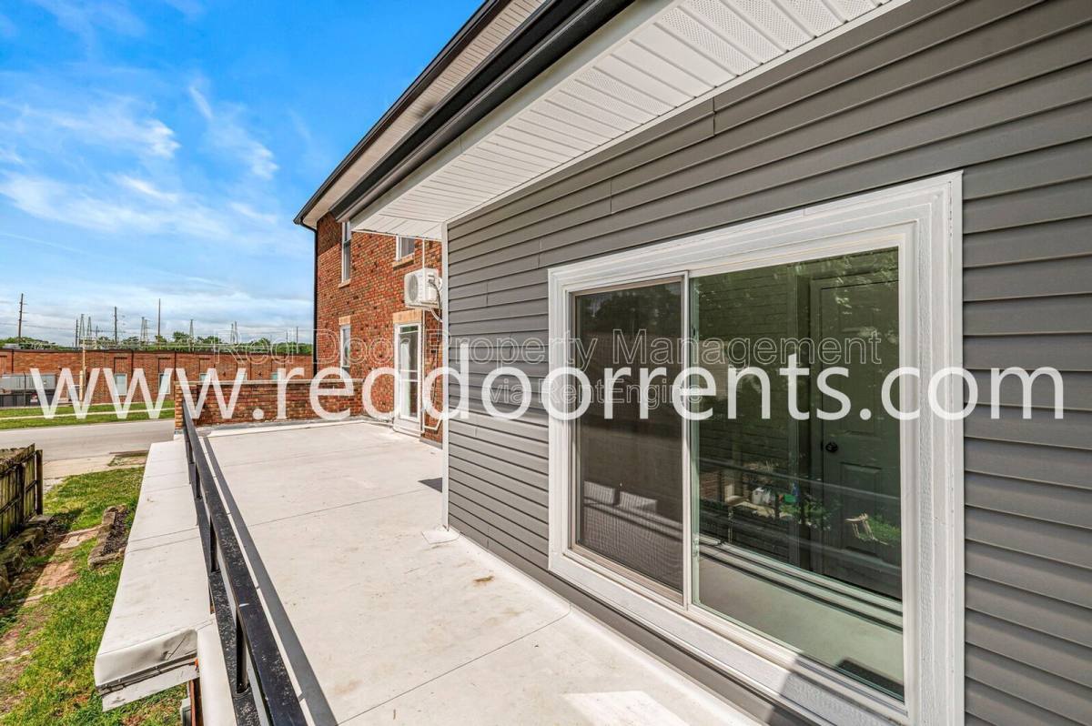 Apartment for rent at 389 N Main St #B, Martinsville, IN 46151