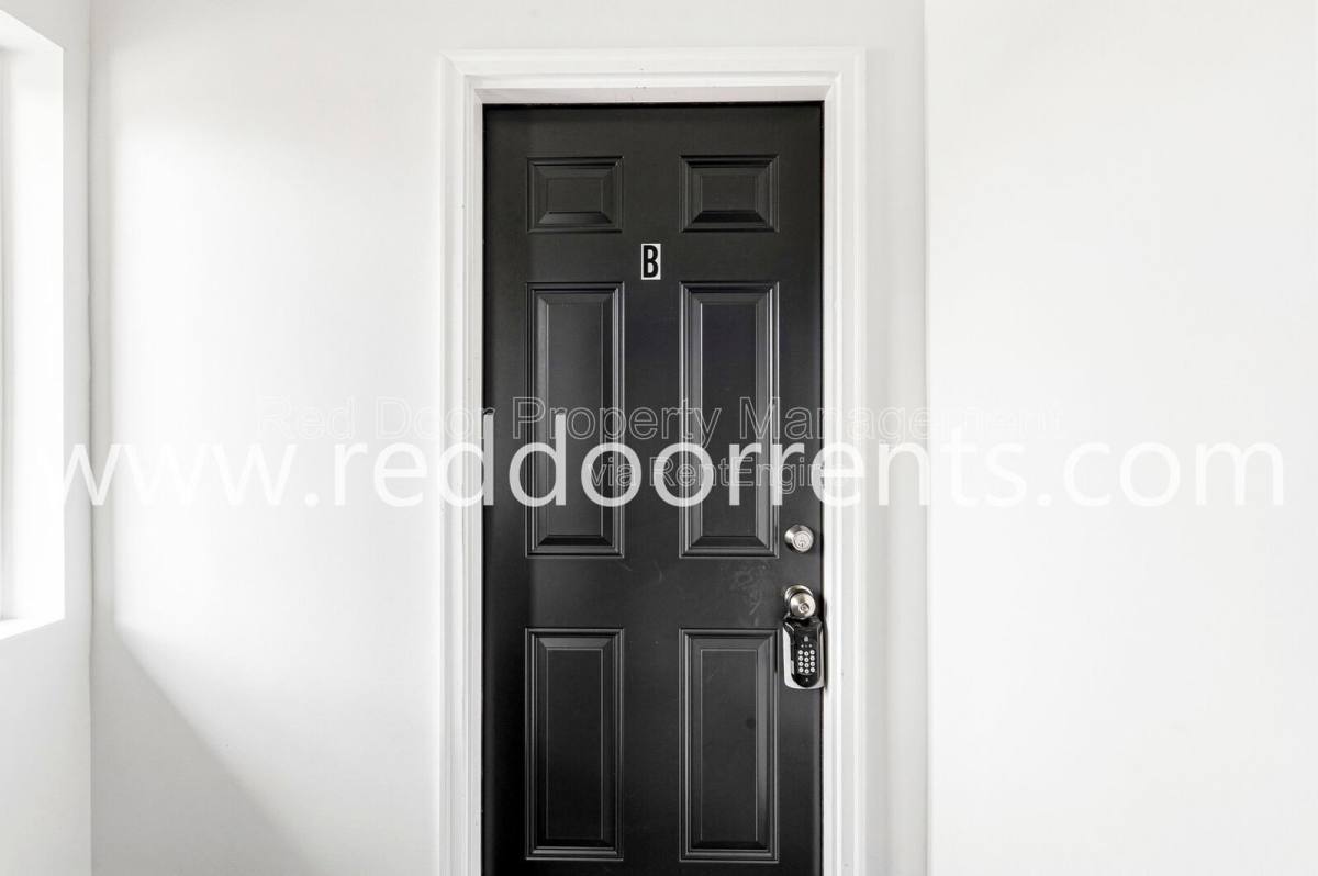 Apartment for rent at 389 N Main St #B, Martinsville, IN 46151
