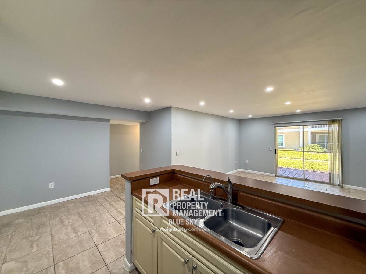 Condo for rent at 9481 Highland Oak Dr #1502, Tampa, FL 33647