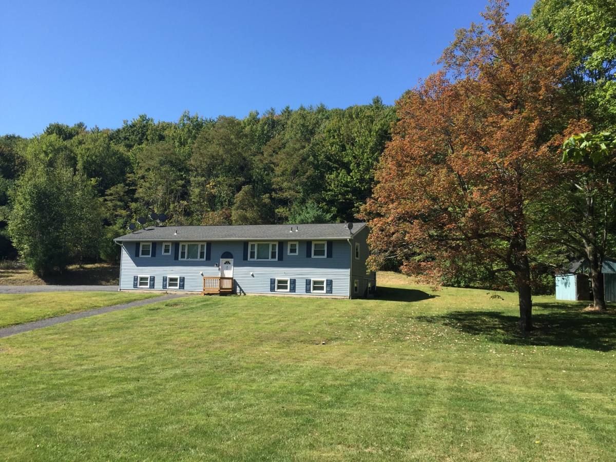 Apartment for rent at 897 Jefferson Hill Rd #4, Nassau, NY 12123