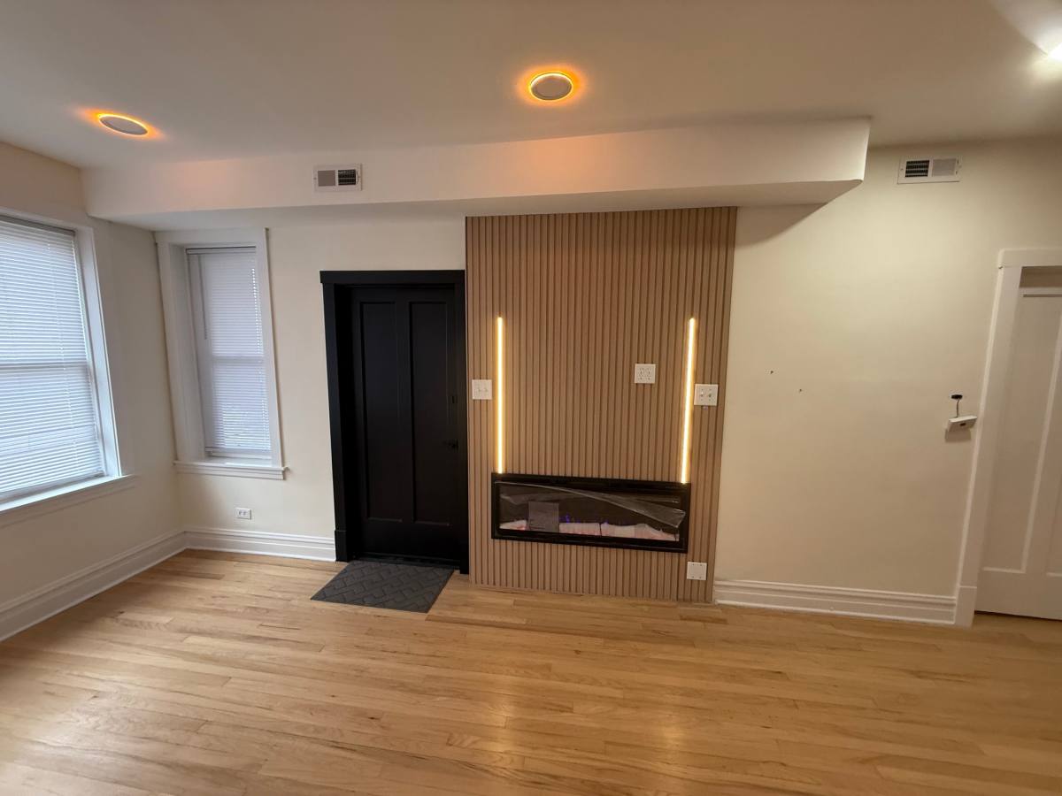 Apartment for rent at 5232 W Montana St #2, Chicago, IL 60639