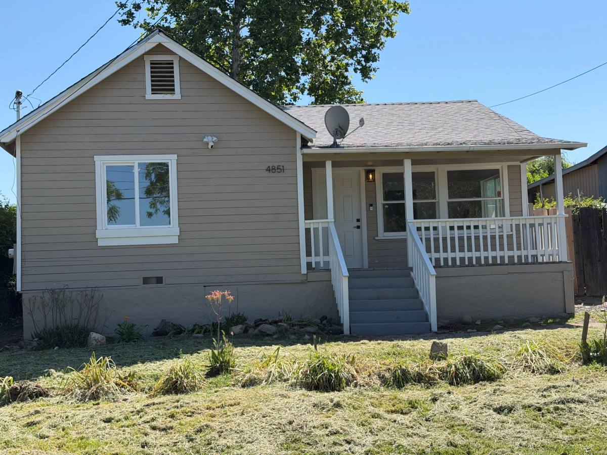 House for rent at 4851 Virginia Ave, Oroville, CA 95966