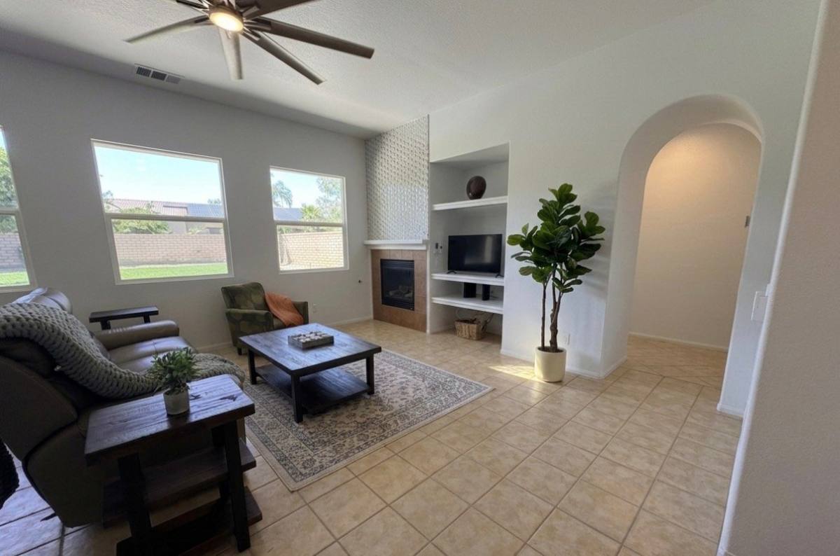 House for rent at 82686 Castleton Dr, Indio, CA 92203