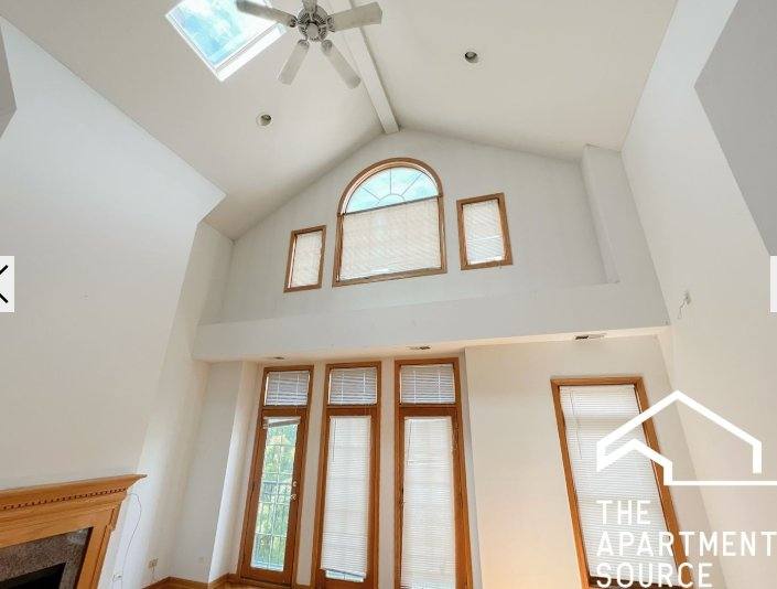 Apartment for rent at 2743 N Southport #3, Chicago, IL 60614