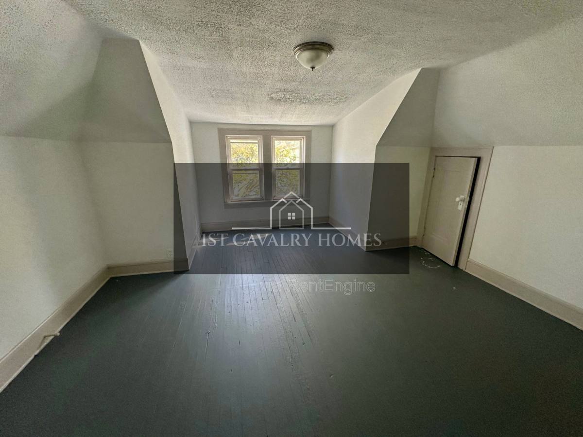 Apartment for rent at 3540 E 154th St #3, Cleveland, OH 44120