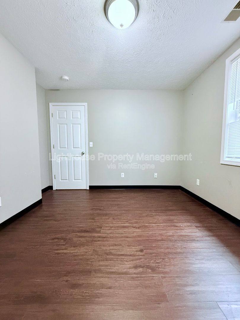 Apartment for rent at 8497 Douglas Ave #1, Kalamazoo, MI 49009