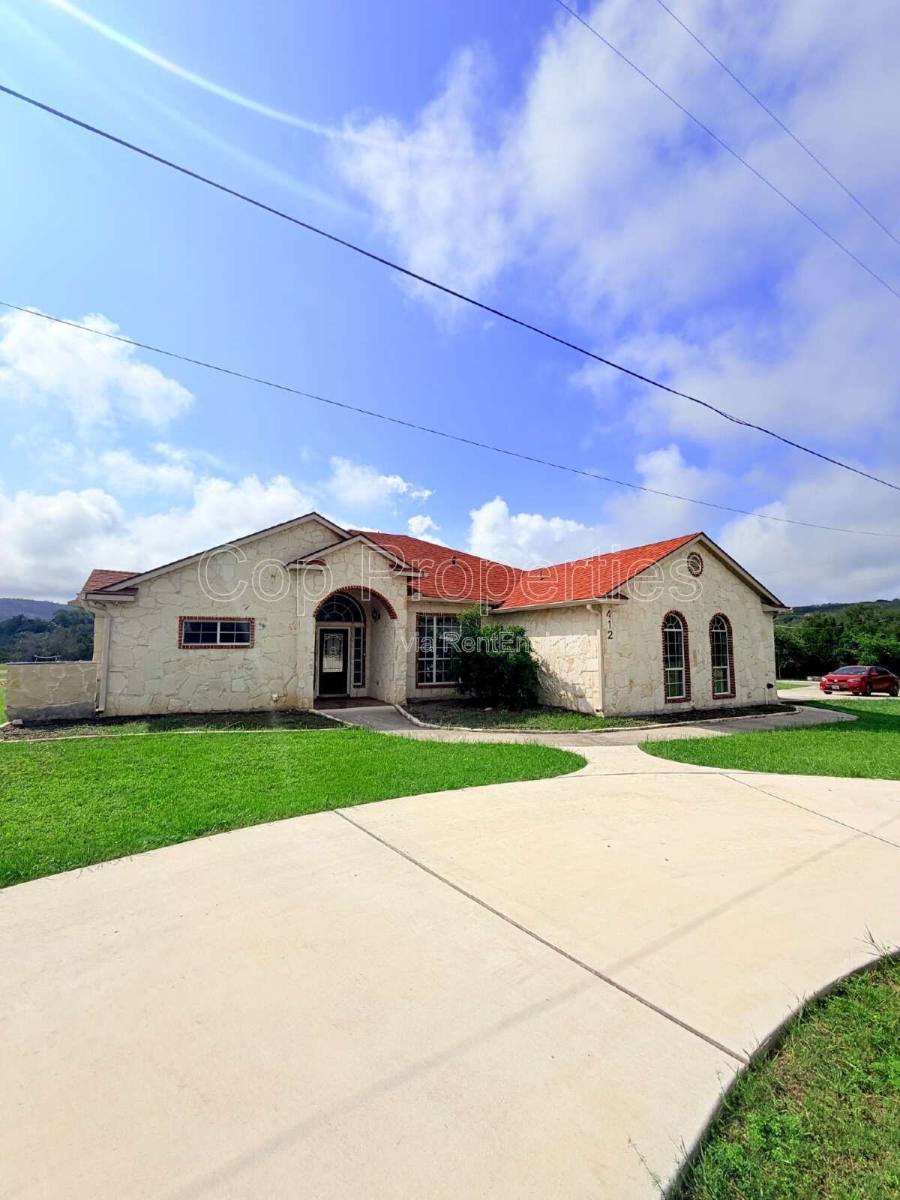 House for rent at 412 Shayla Lane, Canyon Lake, TX 78133