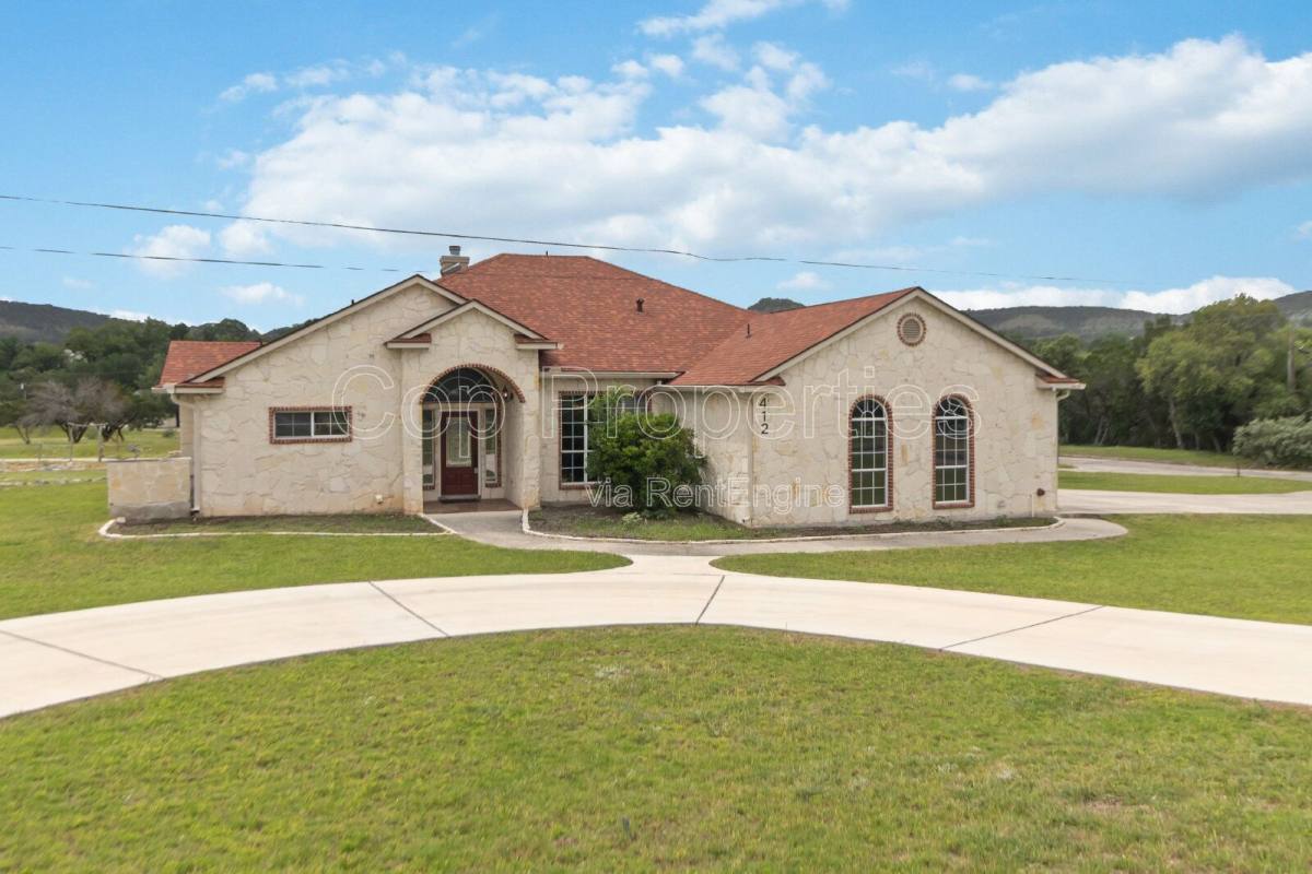House for rent at 412 Shayla Lane, Canyon Lake, TX 78133