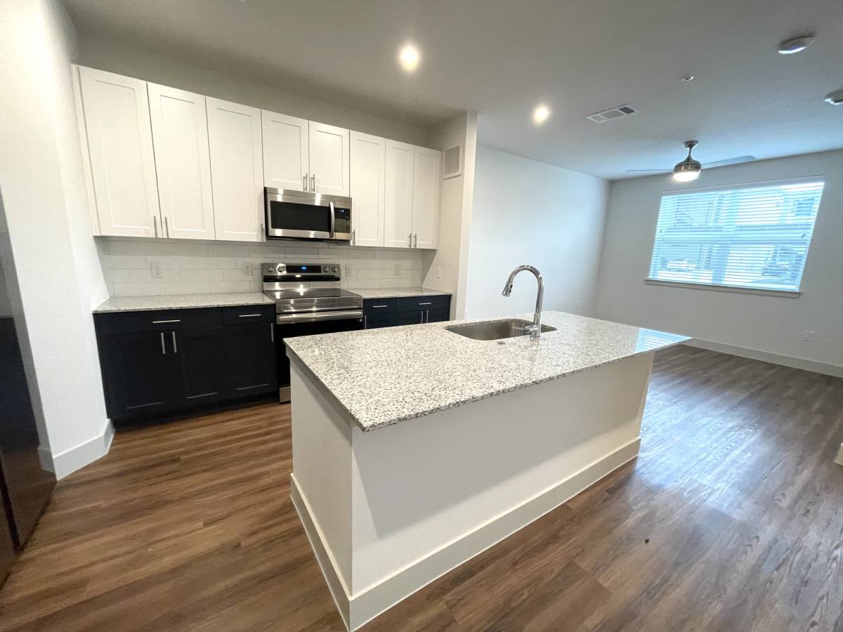 Apartment for rent at 615 E Foster Crossing Rd, Anna, TX 75409