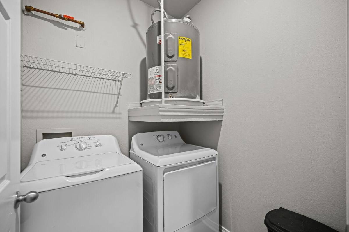 Apartment for rent at Settler's Gate Apartment Homes, 1420 W McDermott Dr, Allen, TX 75013