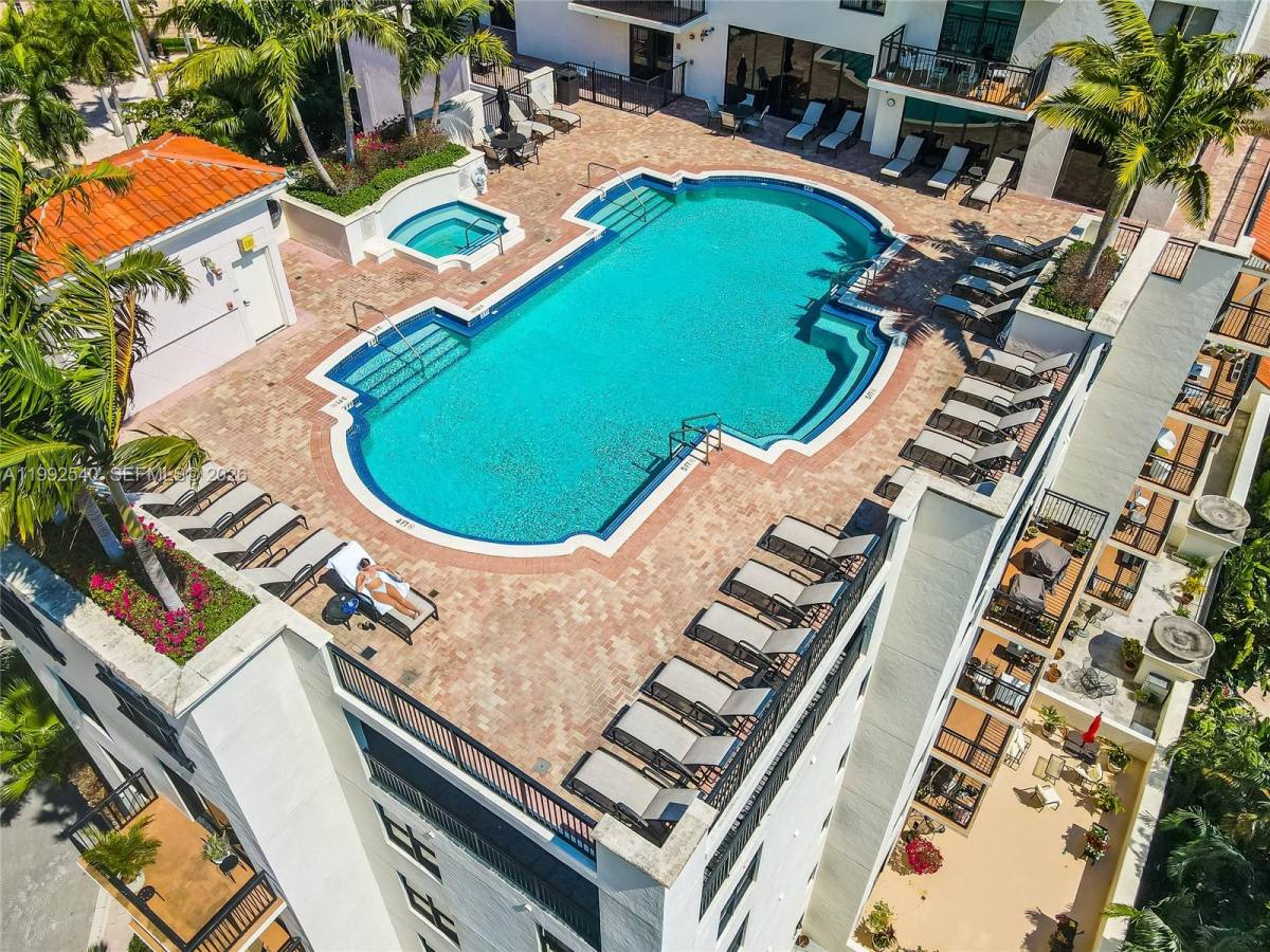 Condo for rent at 888 Douglas Rd #807, Miami, FL 33134