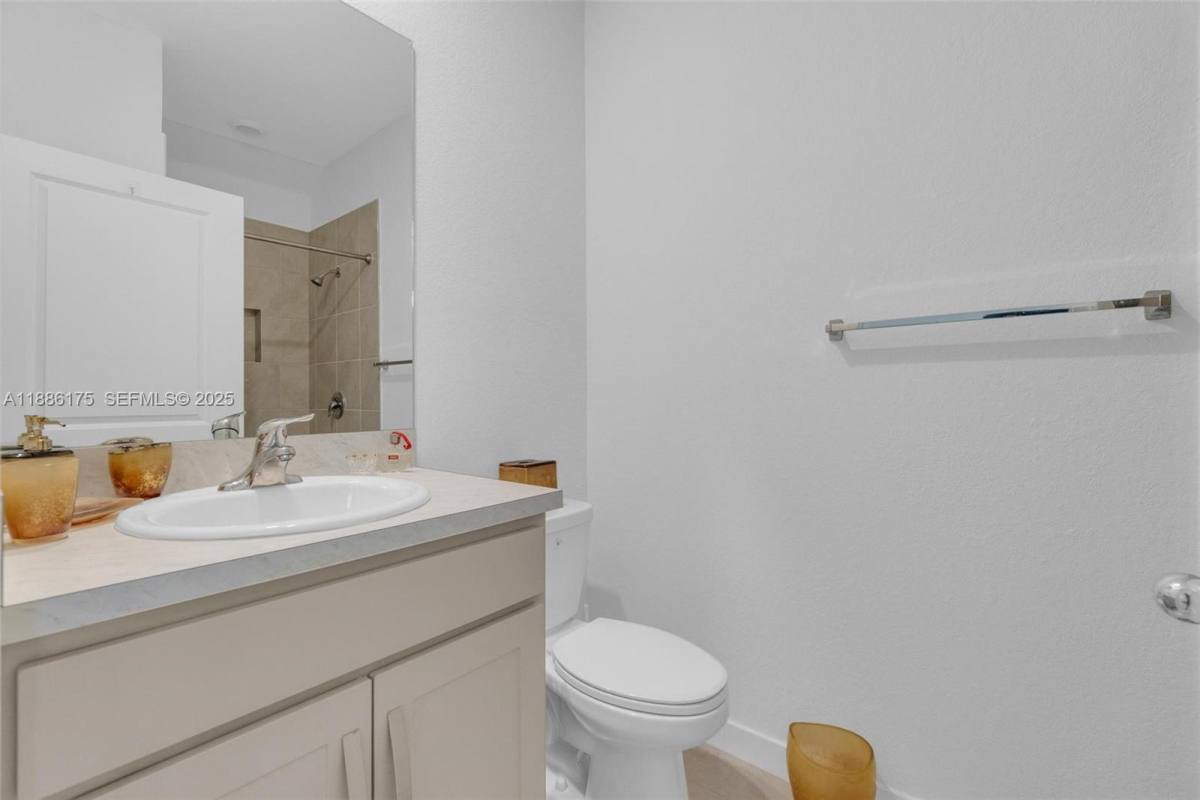 Townhouse for rent at 504 NE 1st St #504, Homestead, FL 33034
