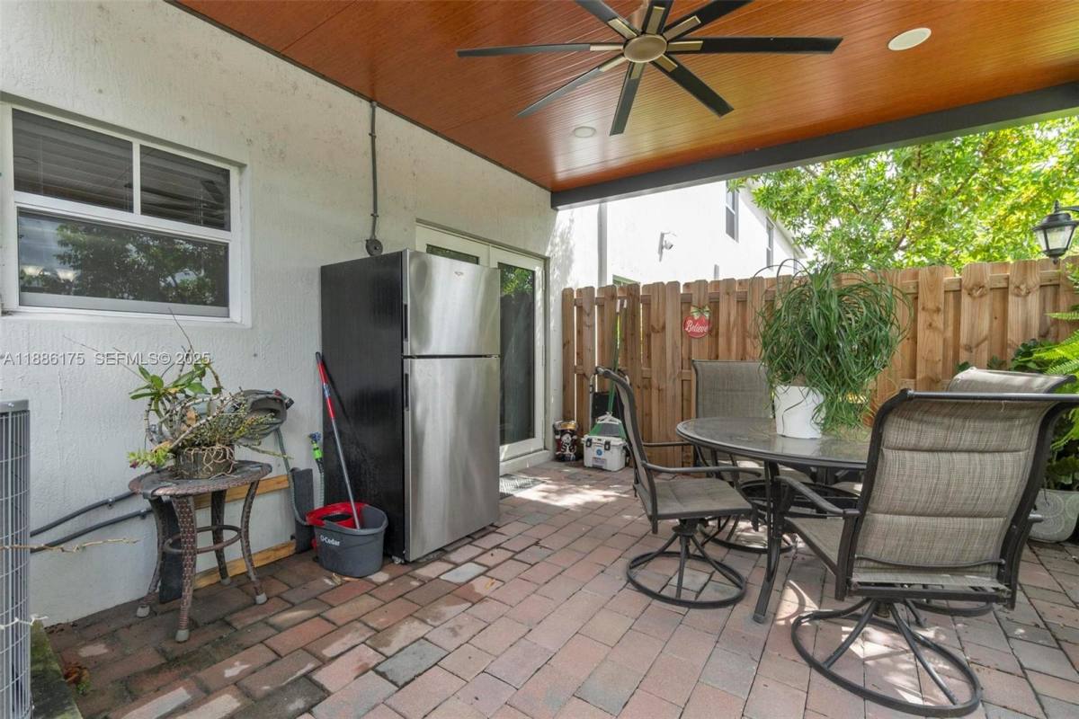Townhouse for rent at 504 NE 1st St #504, Homestead, FL 33034