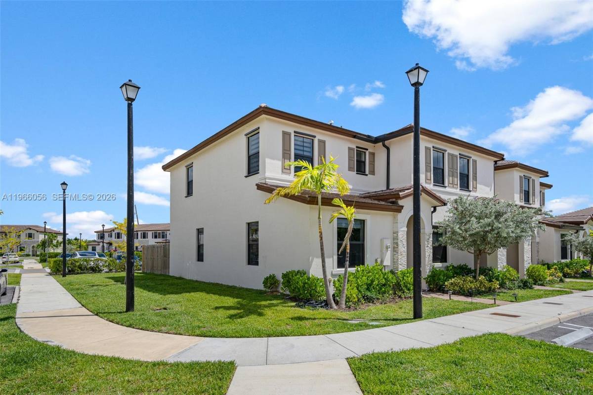 Townhouse for rent at 9941 SW 231st Lane, Miami, FL 33190