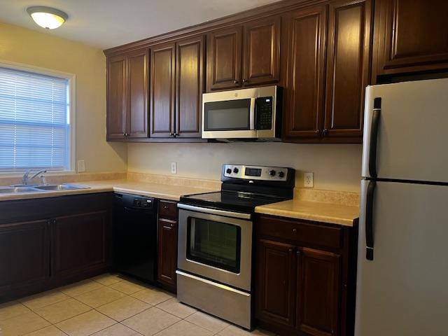 Apartment for rent at 853 N Ave, Macon, GA 31211