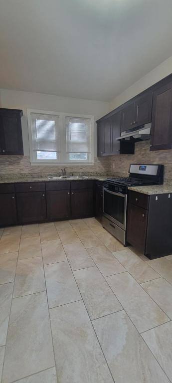 Apartment for rent at 629 Highland Ave, Fall River, MA 02720
