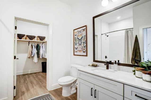 Apartment for rent at 3010 Edgeview Lane, Charlotte, NC 28209