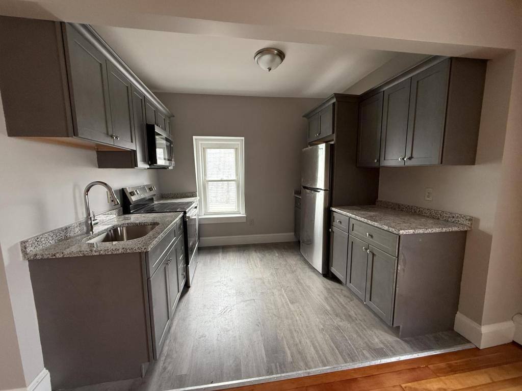 Apartment for rent at 85 Park St, Fall River, MA 02721