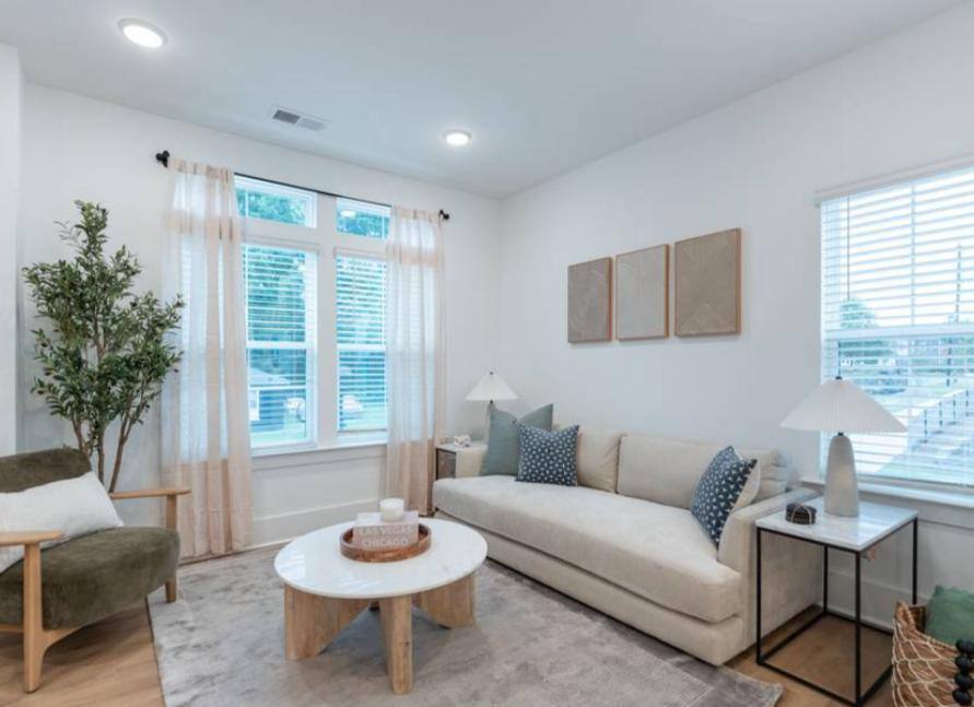 Townhouse for rent at 2701 Rozzelles Ferry Rd, Charlotte, NC 28208