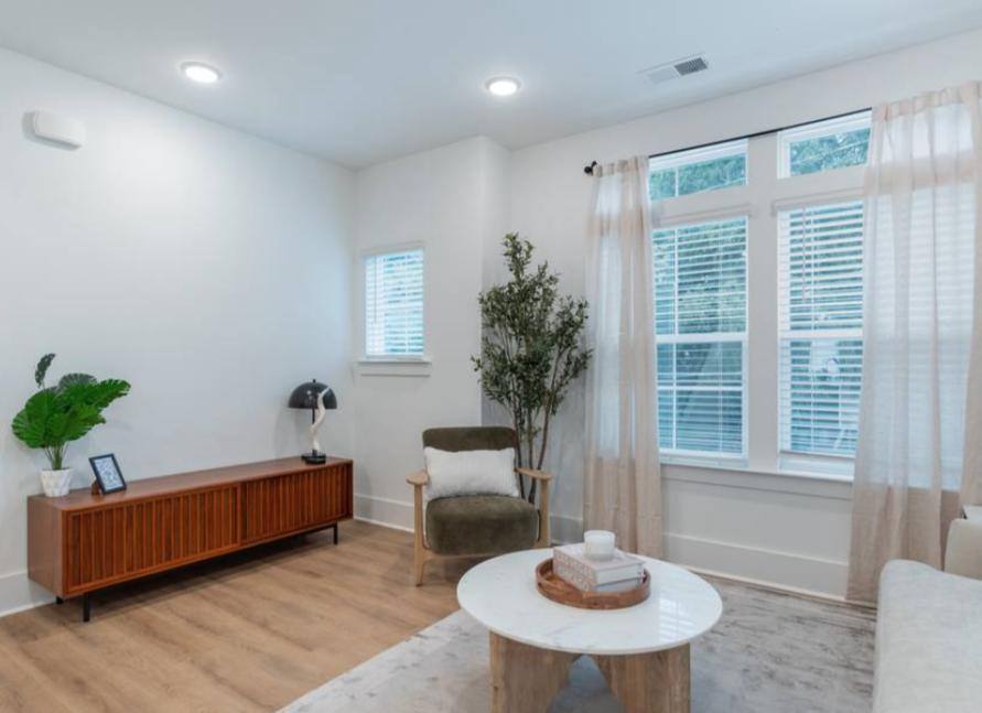 Townhouse for rent at 2701 Rozzelles Ferry Rd, Charlotte, NC 28208