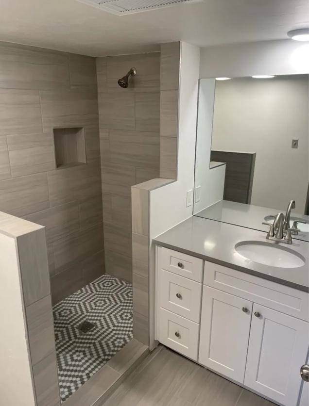Apartment for rent at La Casa Loma, 100 Rio Vista Place, Santa Fe, NM 87501