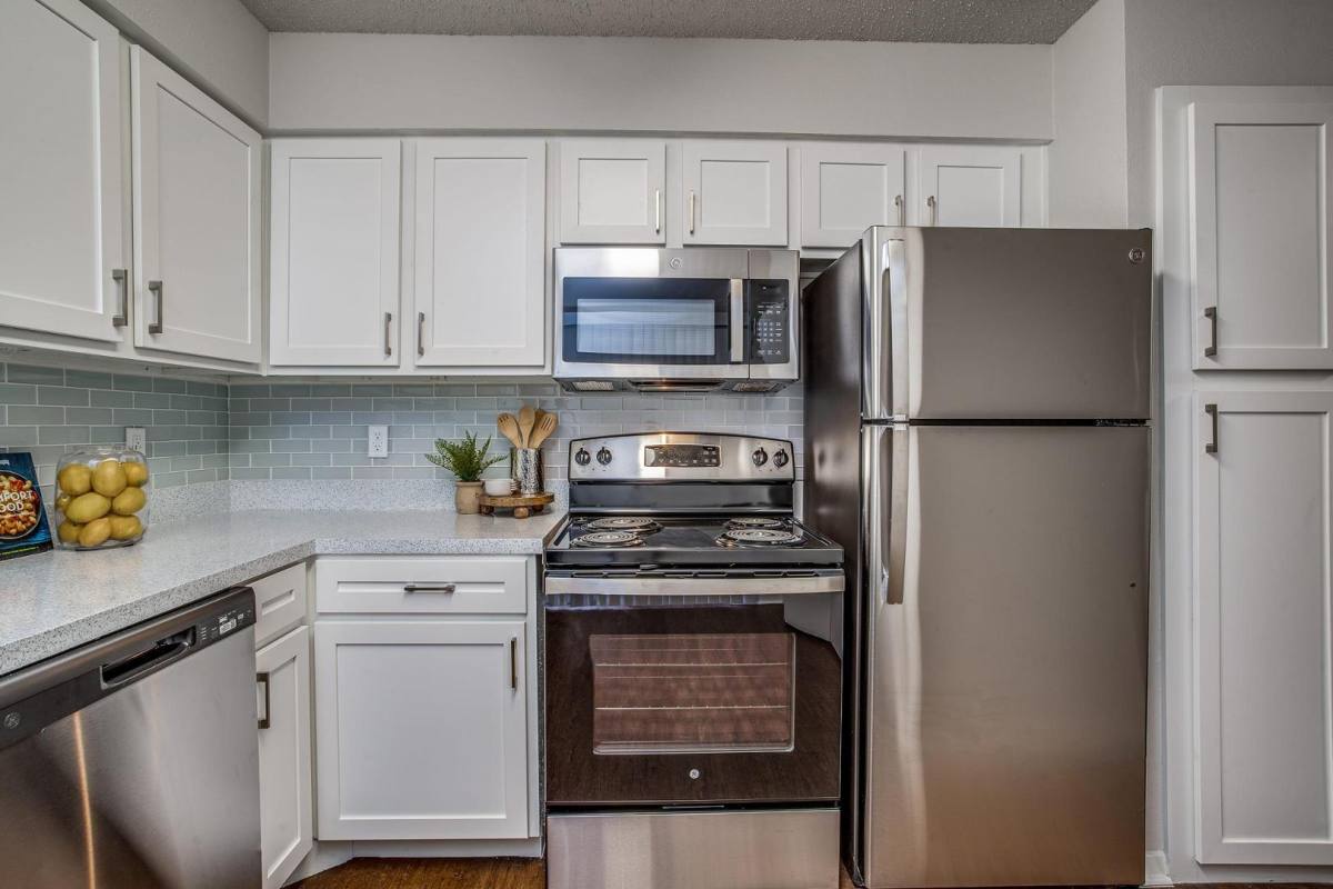 Apartment for rent at The Rochester, 2604 Furrs St, Arlington, TX 76006