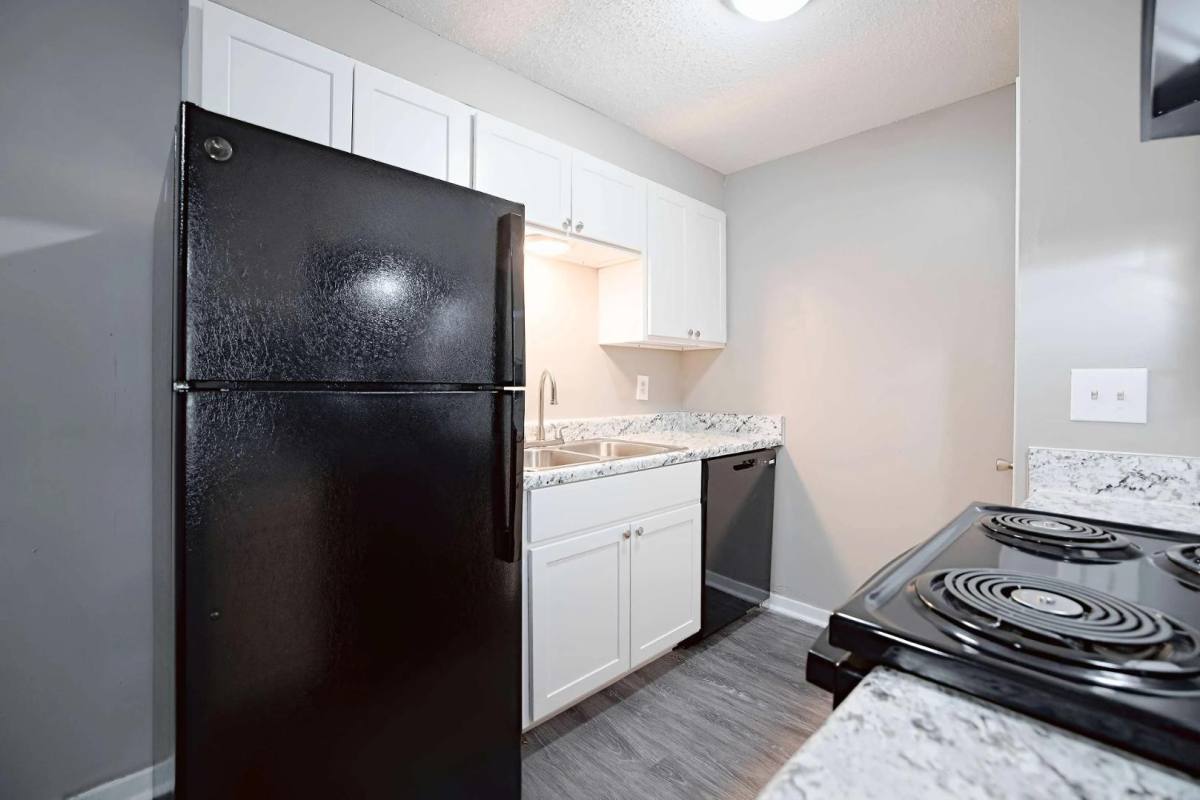 Apartment for rent at Cypress Point, 1805 Hospital Dr, Jackson, MS 39204