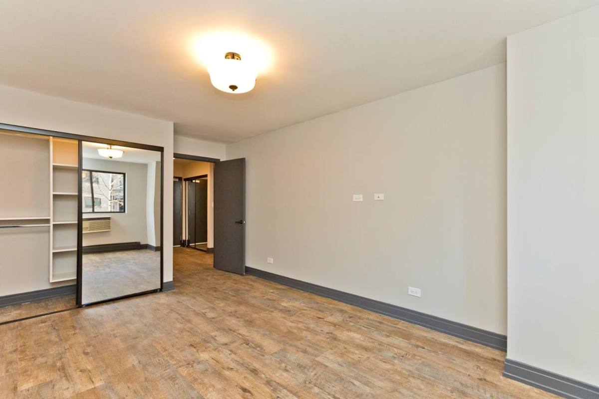 Apartment for rent at 512 West Wrightwood Condominiums, 512 W Wrightwood Ave #4D, Chicago, IL 60614