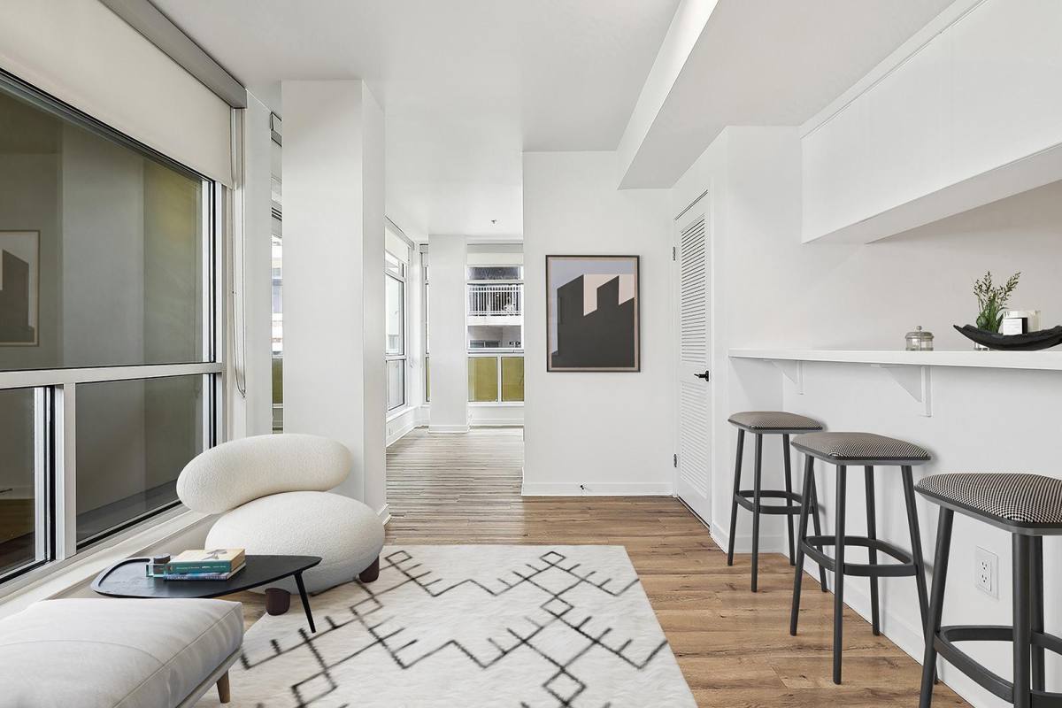 Apartment for rent at 1548 6th St, Santa Monica, CA 90401