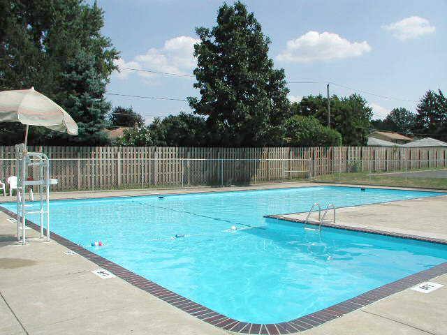 Apartment for rent at 9755 Westview Dr, Cleveland, OH 44129