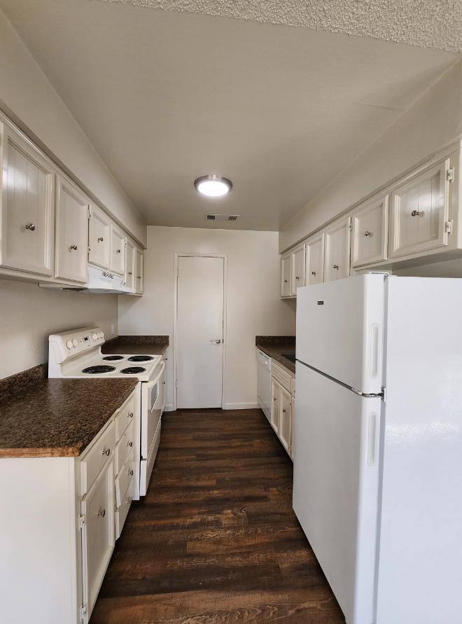 Apartment for rent at Brookdale North, 344 E Brookdale Dr #326, Merced, CA 95340