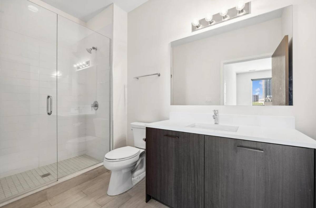 Apartment for rent at 4027 N Broadway #204, Chicago, IL 60613