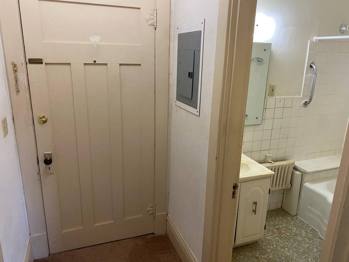 Apartment for rent at 311 N Broadway St #405, Aberdeen, WA 98520