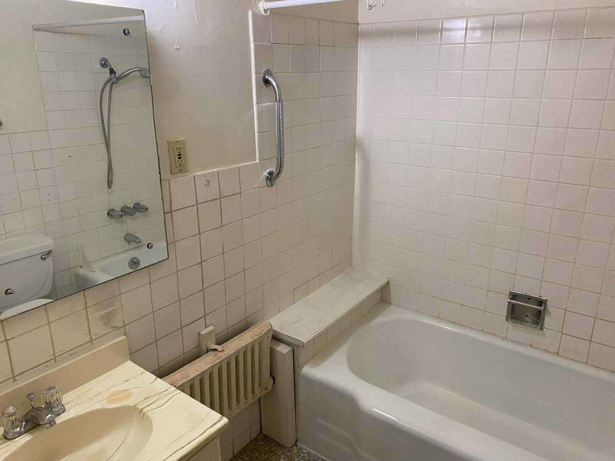 Apartment for rent at 311 N Broadway St #405, Aberdeen, WA 98520